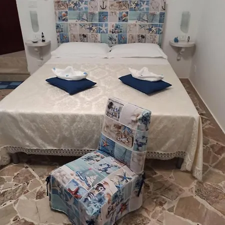 Nardina House *
